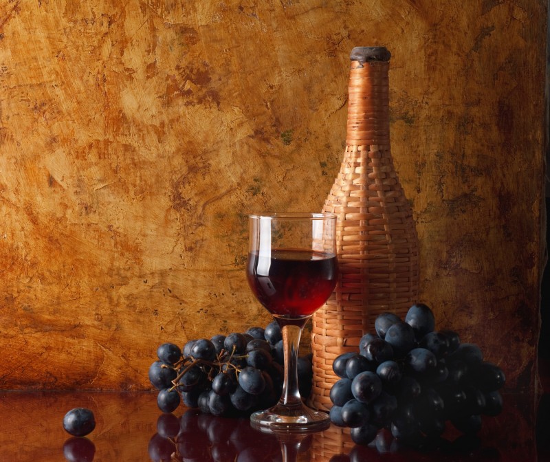 table-reflection-glass-bottle-wine-red-grapes-grape